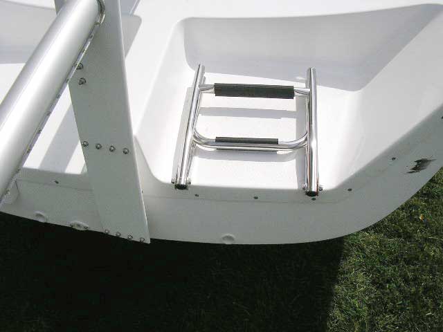 Rudder lift tang detail